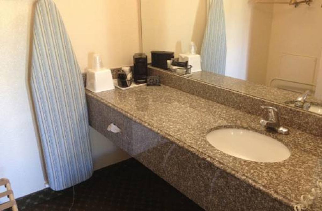 Days Inn By Wyndham San Marcos Ngoại thất bức ảnh